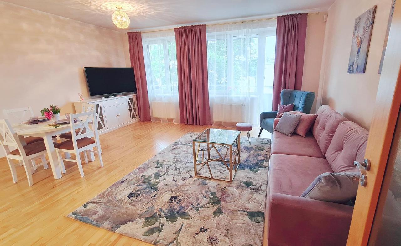 Julia Apartments Next To Aqua Park ドルスキニンカイ エクステリア 写真